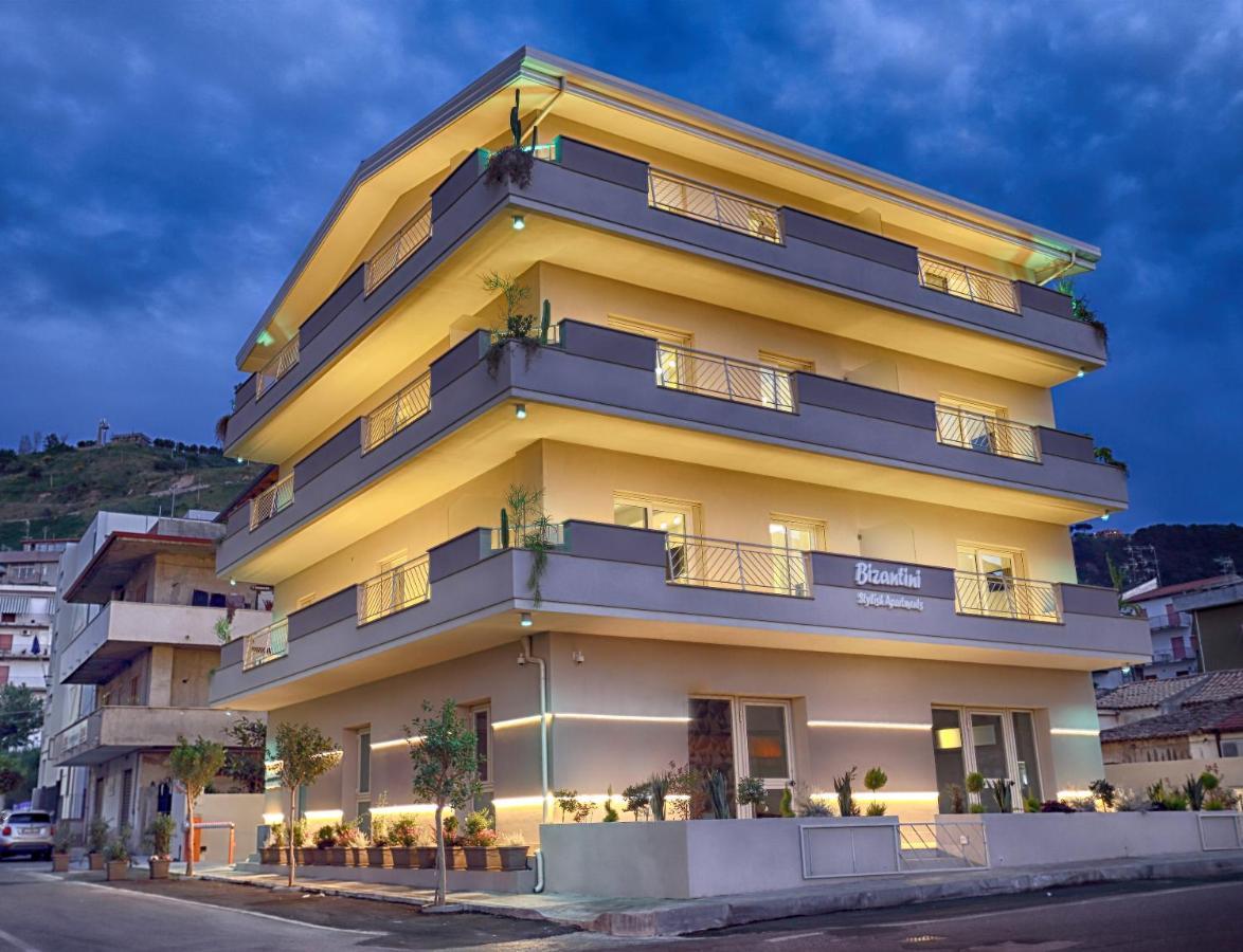 Bizantini Tropea Aparthotel Exterior photo